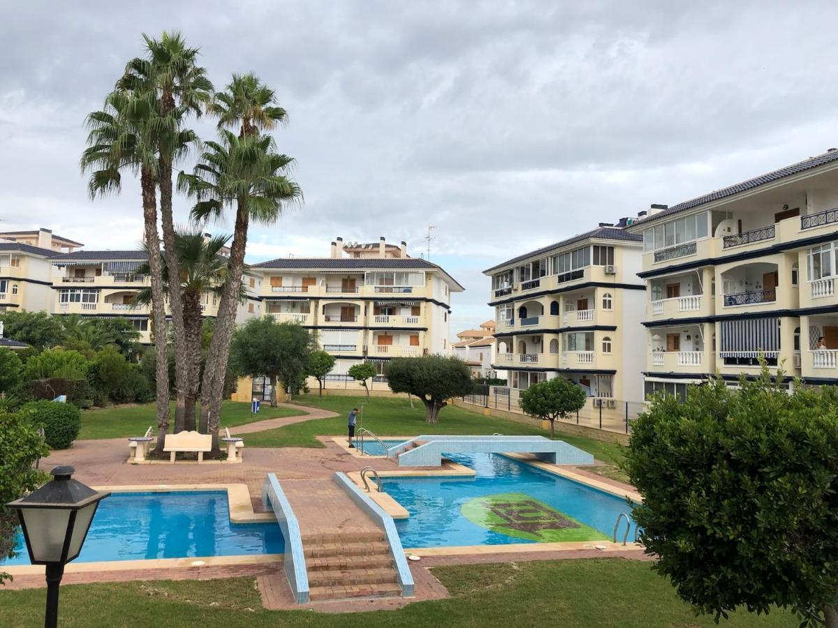 Martas Apartment La Mata  Buitenkant foto